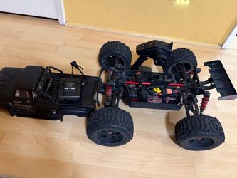 Arrma Notorious 1/8 RC Car RTR