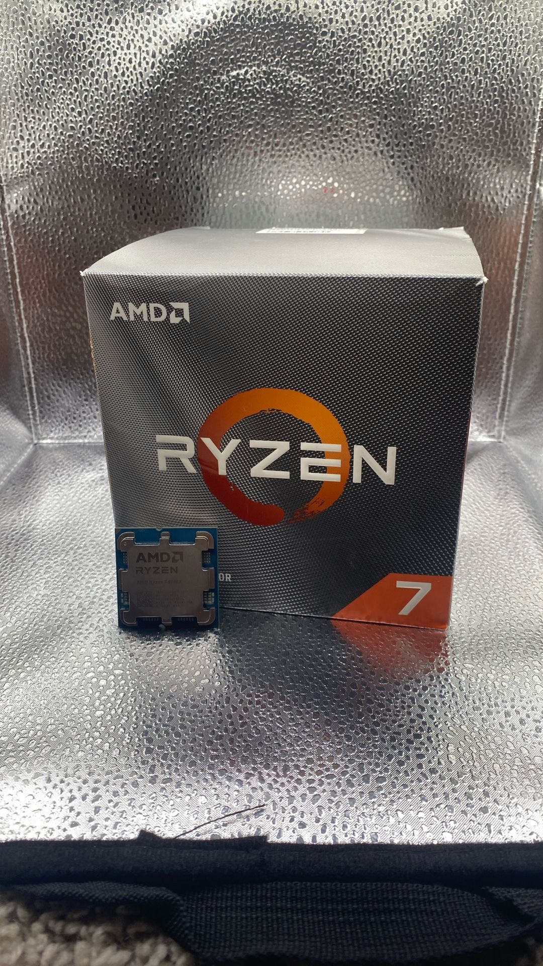 AMD Ryzen 7 9700X