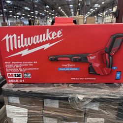 Milwaukee M12 Pipeline Locator Kit 