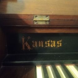Kansas Piano