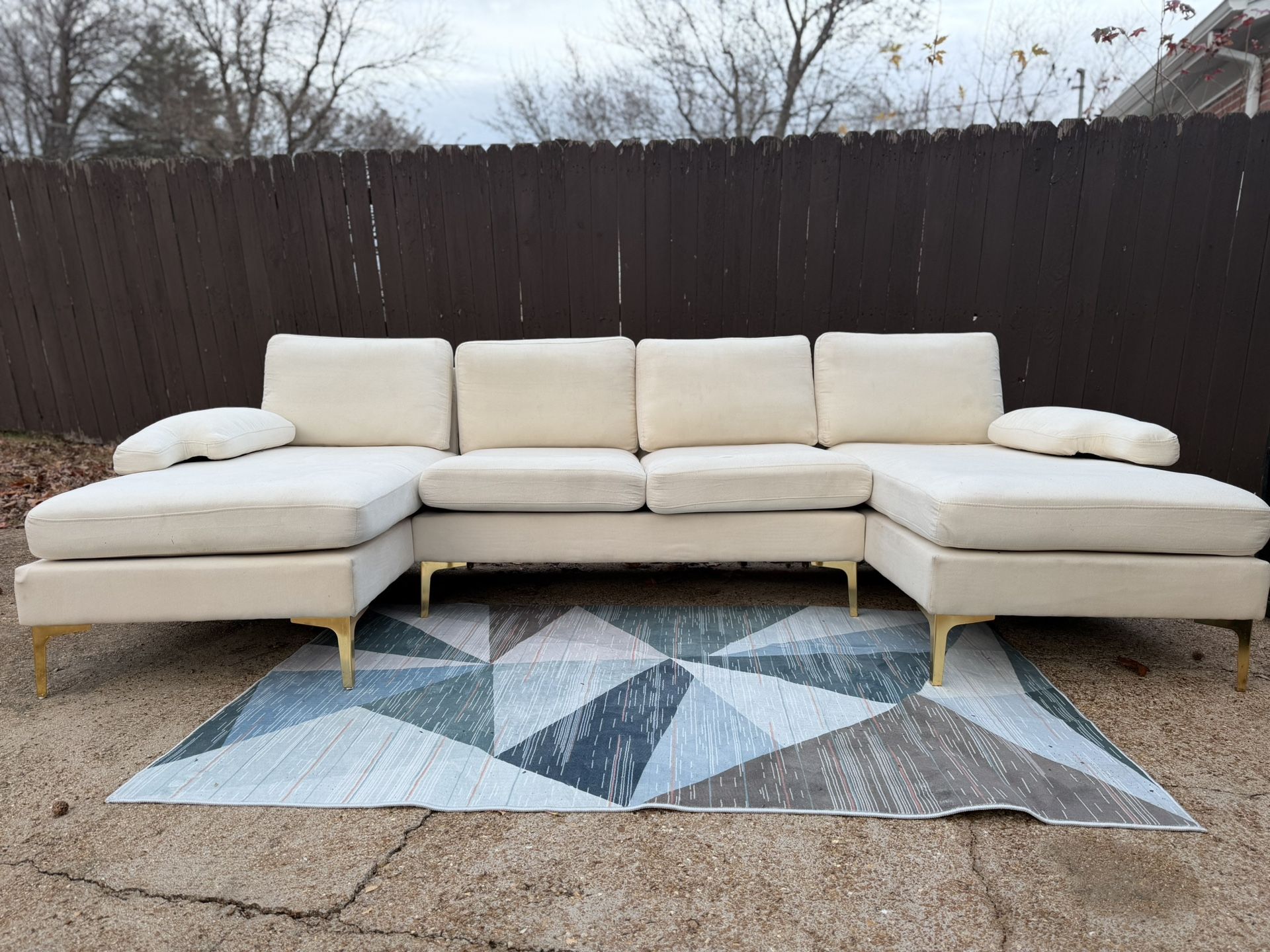 FREE DELIVERY ‼️ U-Shaped Cream Sectional Sofa w/ Chaise + Gold Legs