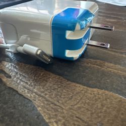 Apple MagSafe power adapter charger