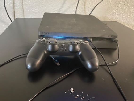 PS4 Slim