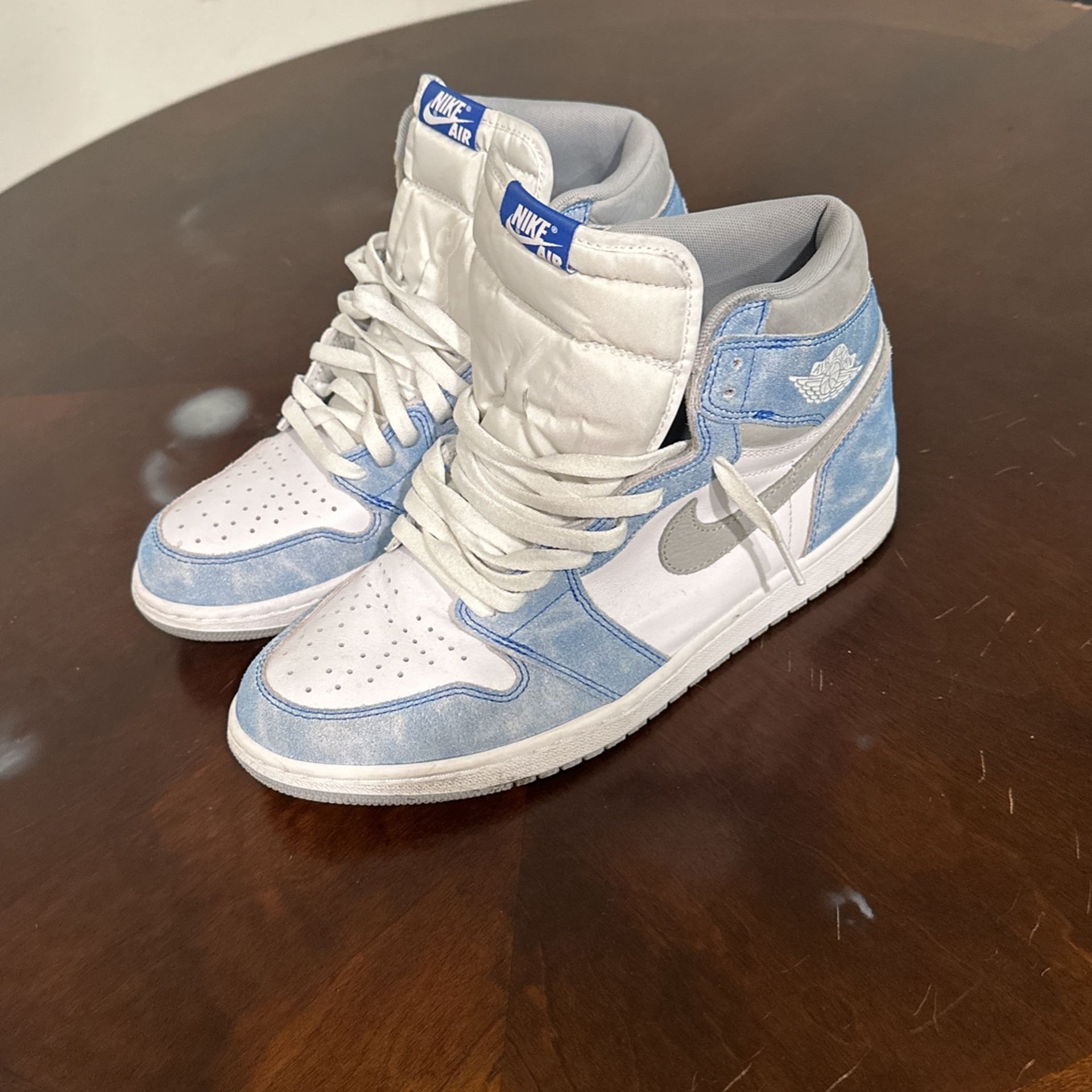 Jordan Retro Hyper Royal Smoke Grey