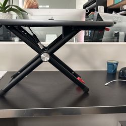 Adjustable Lap Top Stand