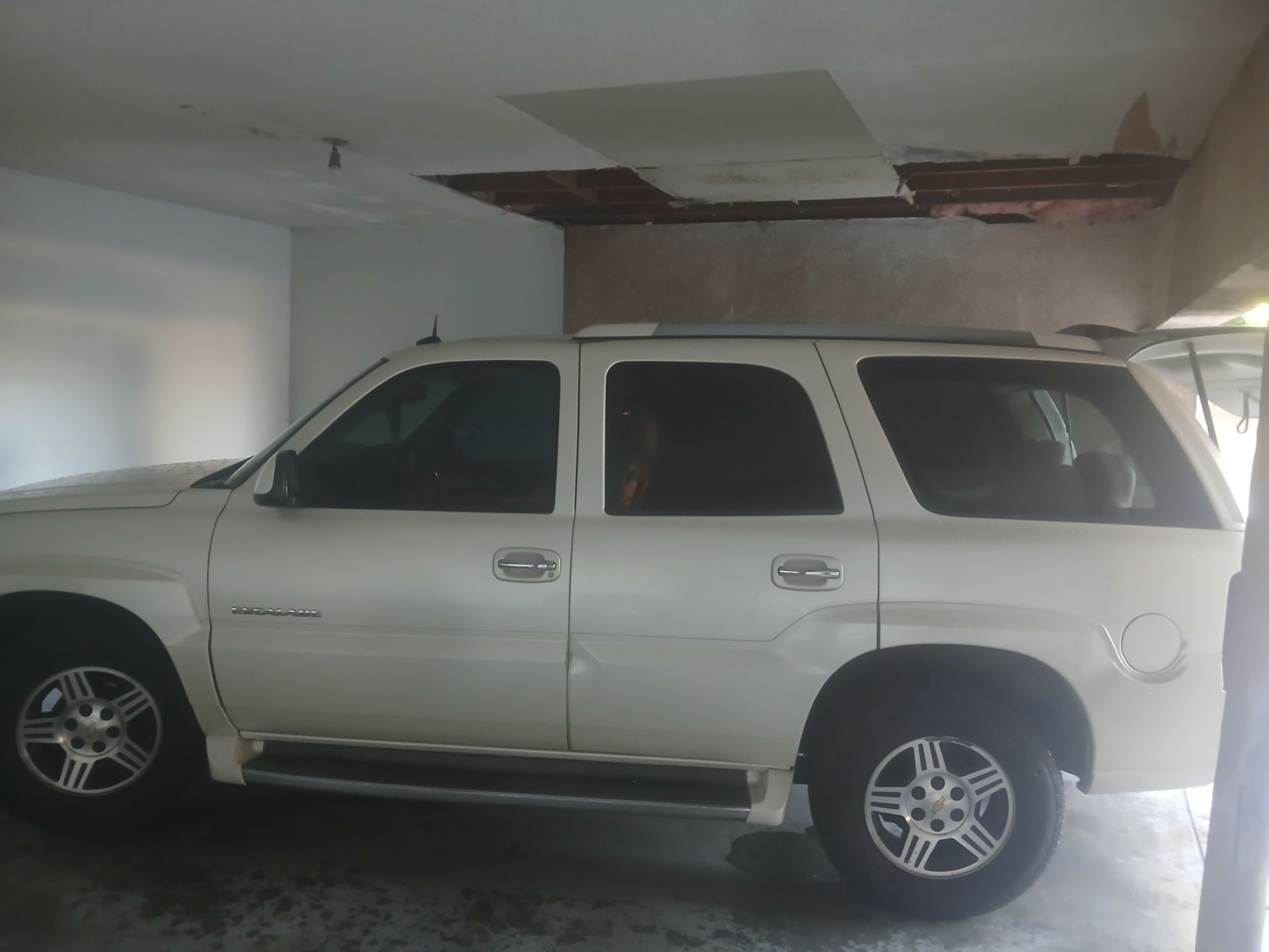 2003 Cadillac Escalade