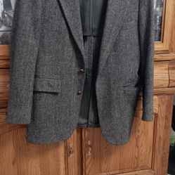 Nice Men's Sport Coat..size M 