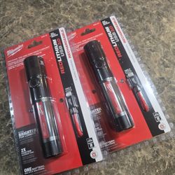 Milwaukee  1100 Lumes