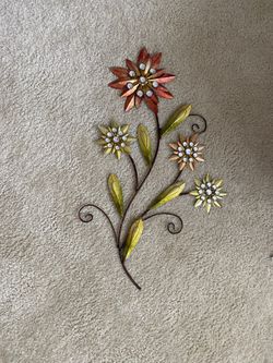 Metal Wall Flower With Rhinestones
