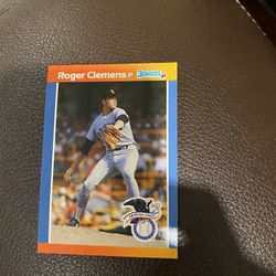 Roger Clemens 1989 & 1992 Two Card Lot 
