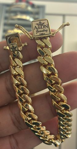 10k gold solid Cuban link bracelet 7.5”