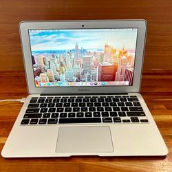  MacBook Air 11” 1.3Ghz Dual-core i5 4GB RAM 128GB Fully Functional