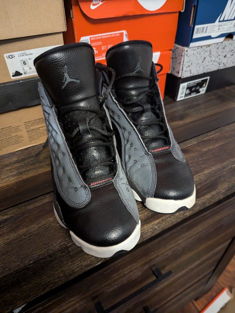 Girls Jordan 13s