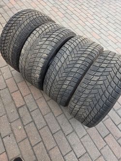 4 tires 225/40/19 Michelin x-ice snow