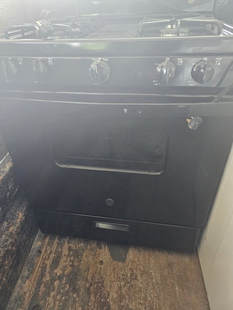 good condition ge gas stove