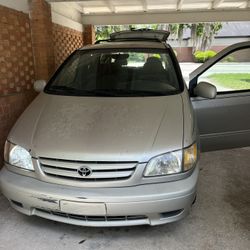 2003 Toyota Sienna