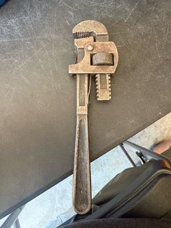 Vintage worth 10 inch pipe wrench