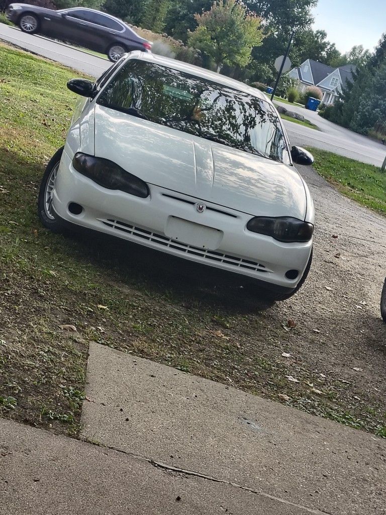 2000 Chevrolet Monte Carlo