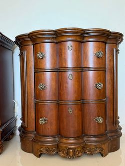 Cómoda de madera