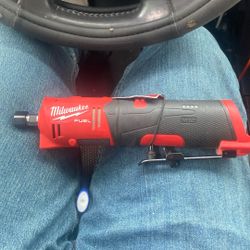 Milwaukee M12 Fuel Straight Die Grinder