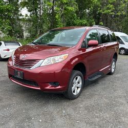 2016 Toyota Sienna