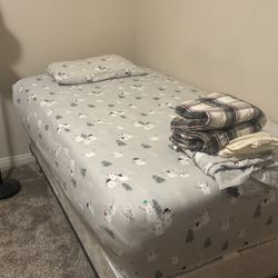 Nice Single Bed With Memory Foam Topper, Soft Sheets