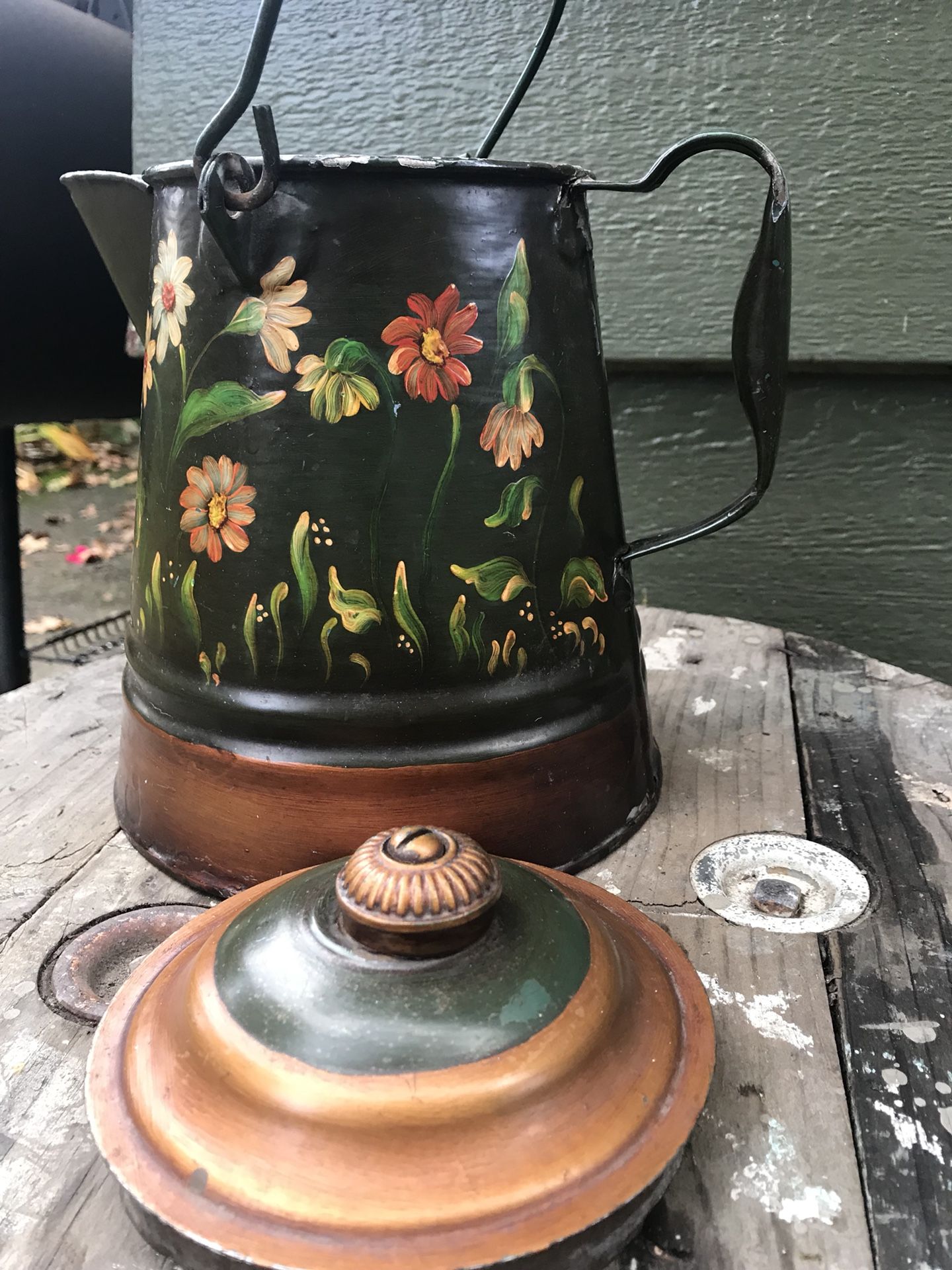 VINTAGE GRANITEWARE GREY SPECKLED LARGE COWBOY COFFEE POT / KETTLE for Sale  in Littleton, CO - OfferUp