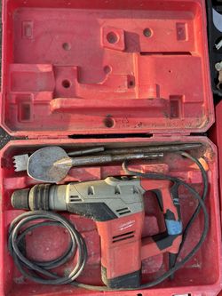 MILWAUKEE ROTARY HAMMER 