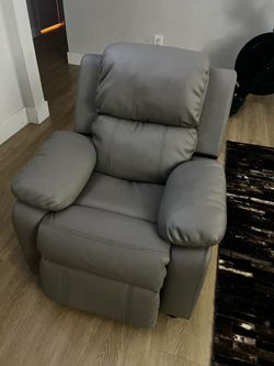 Children’s fox leather recliner chair