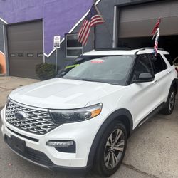 2020 Ford Explorer