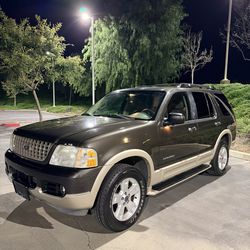 2005 Ford Explorer