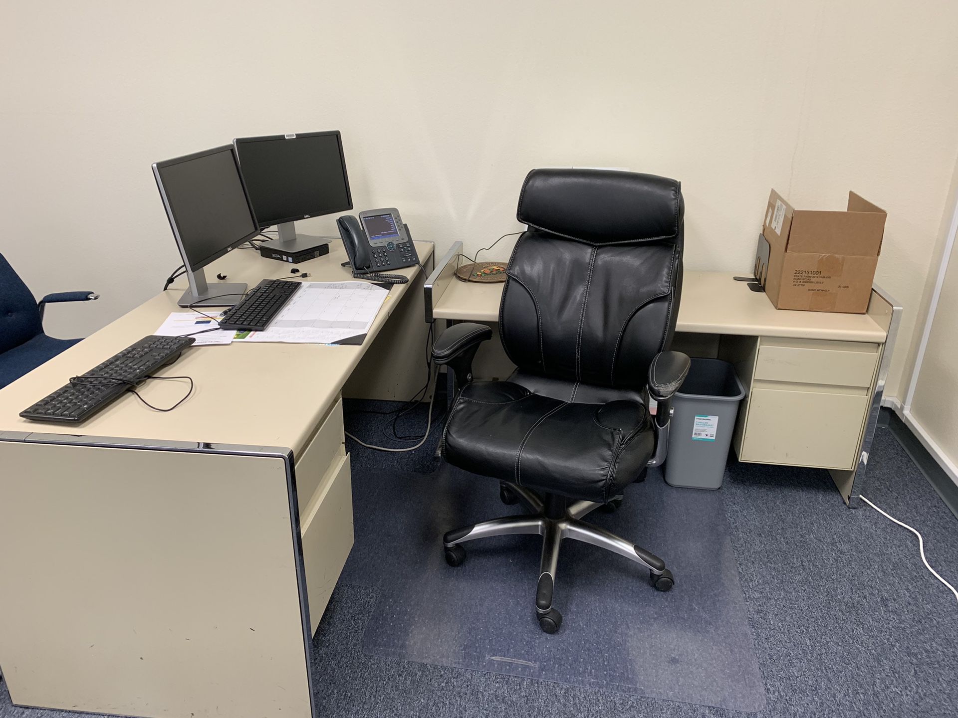 Free office furniture only looking for serious people. PENDING Offer