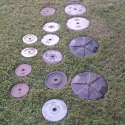 300 Lbs Of Standard Weight With Weight Tree