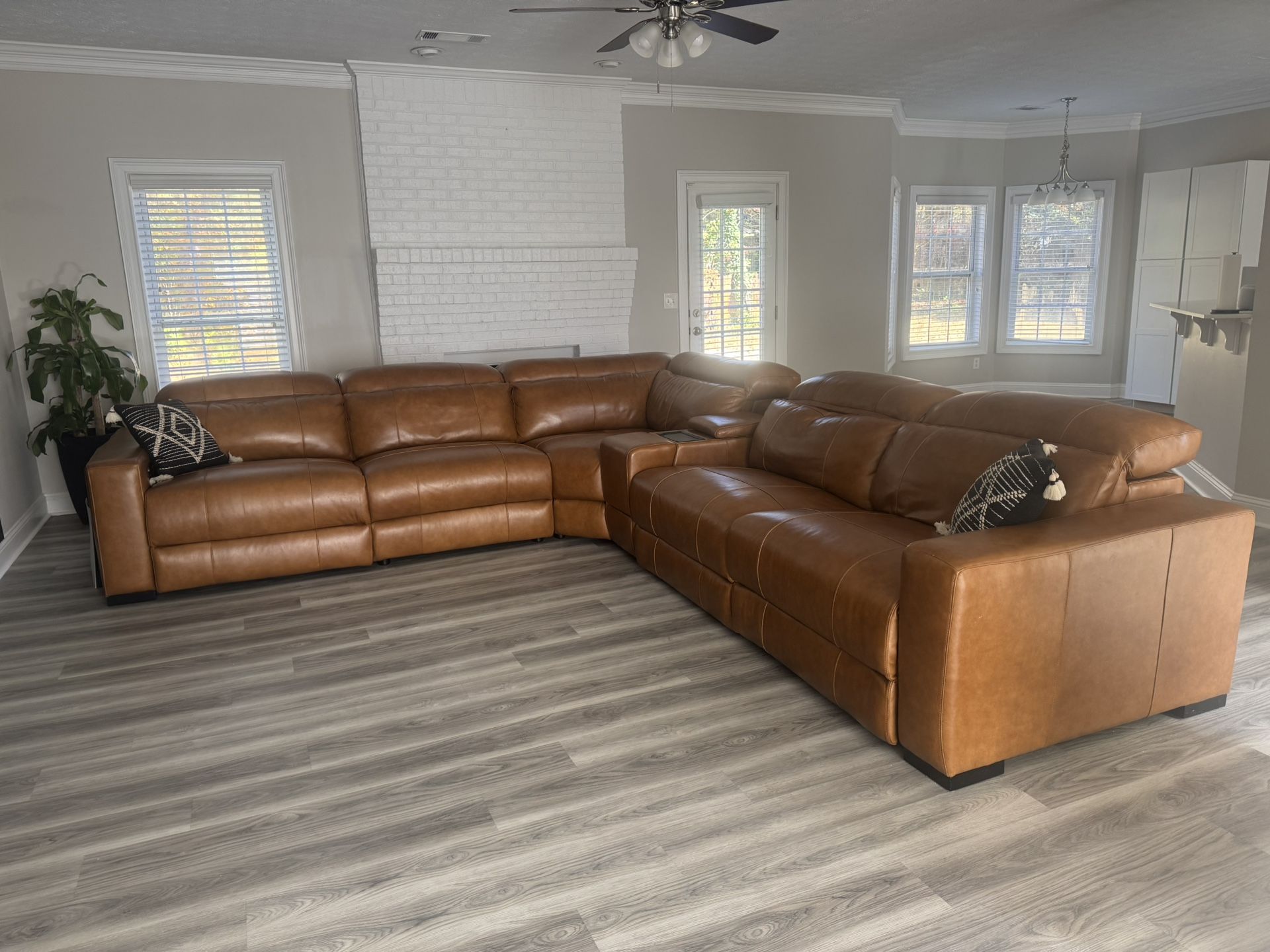 American Signature Dual-Power Reclining Sectional