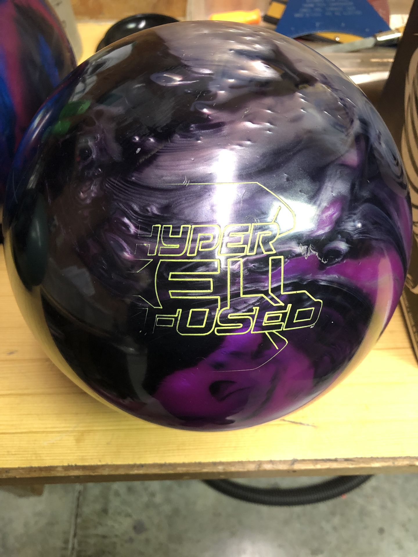 Roto grip Hyper Cell Fused 15lb RH bowling ball