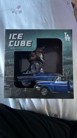 Ice cube World Series figure