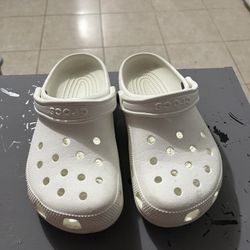 crocs man size 5 women size 7 in excellent condition $30 