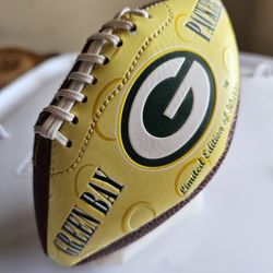 Limited Edition (50k) 1997 NFL Green Bay Packers 7" Fotoball With Stand