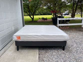 Boring Hybrid King Mattress