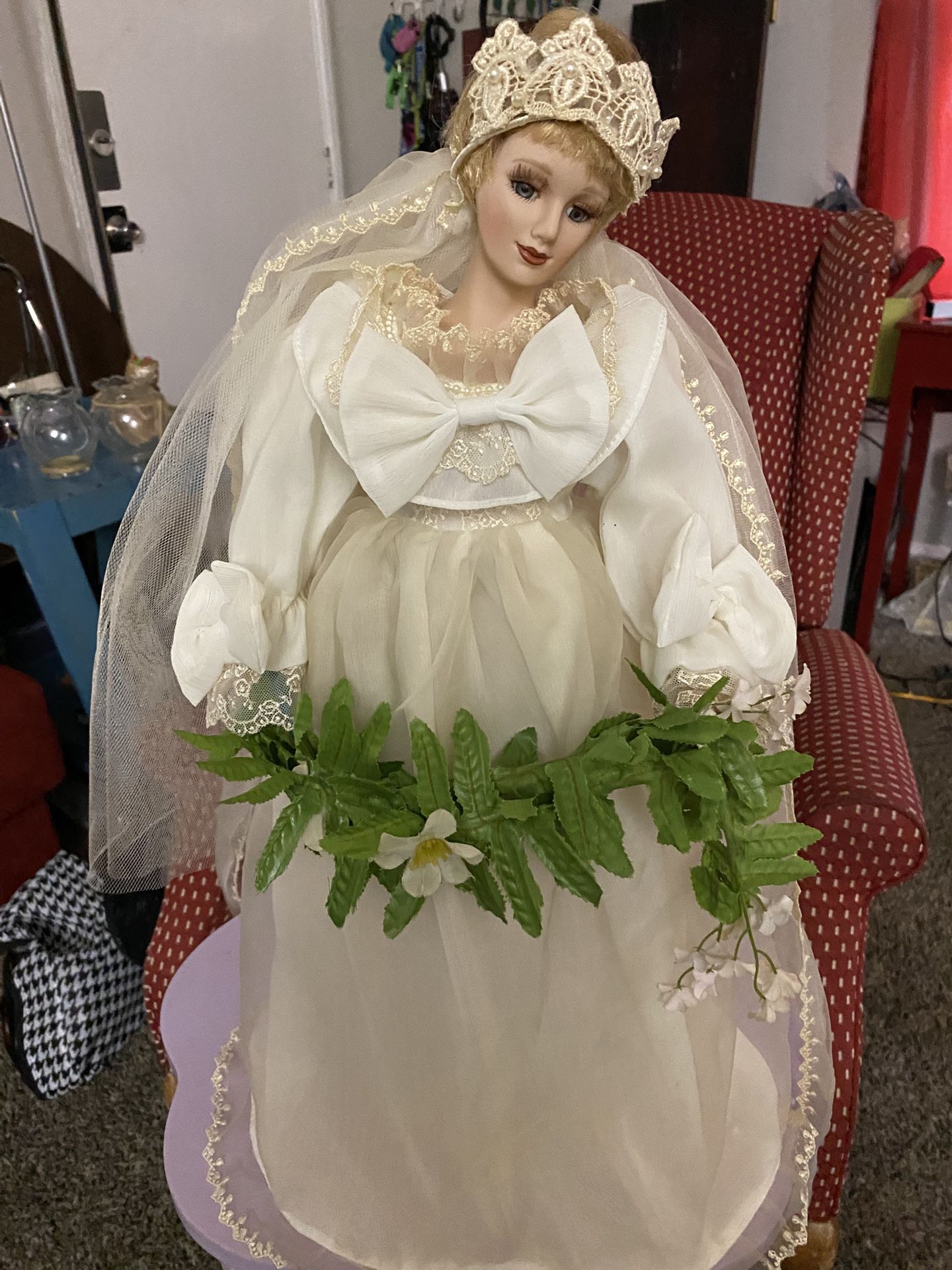 Princess Dianna In her Wedding Gown