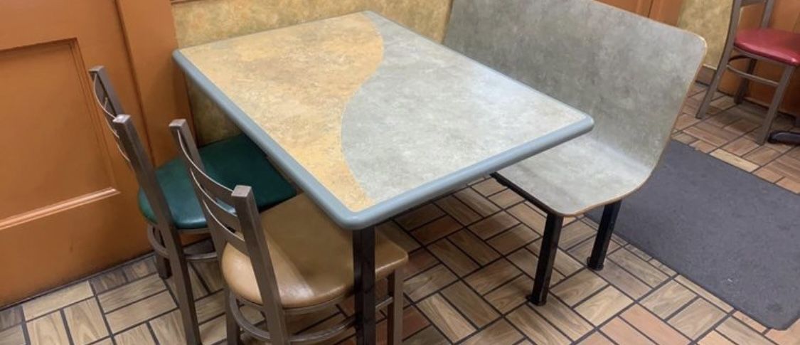 Tables / Chairs - Restaurant Supply