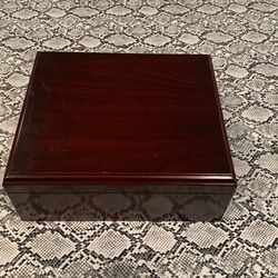 Humidor (cigar case)