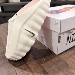 Nike Mind 001 Slide Sail