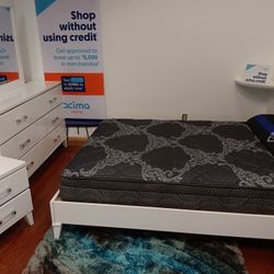 *Weekend Special!!!*---Charming Colby Platform Queen/King Bedroom Sets---From $799!!!---Delivery And Financing😎