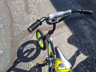 Huffy kids bike 12"
