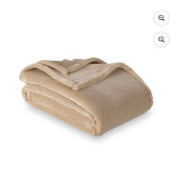 Better Homes & Gardens Solid Velvet Plush Soft Fleece Throw Blanket, Oversized, Almond Biscuit