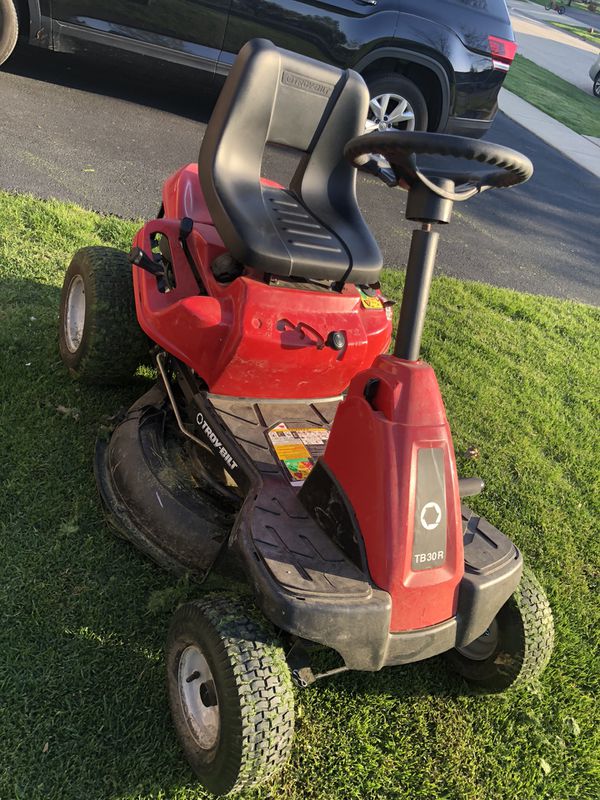 Troy Bilt 30 inch Riding Lawn Mower for Sale in New Lenox, IL - OfferUp