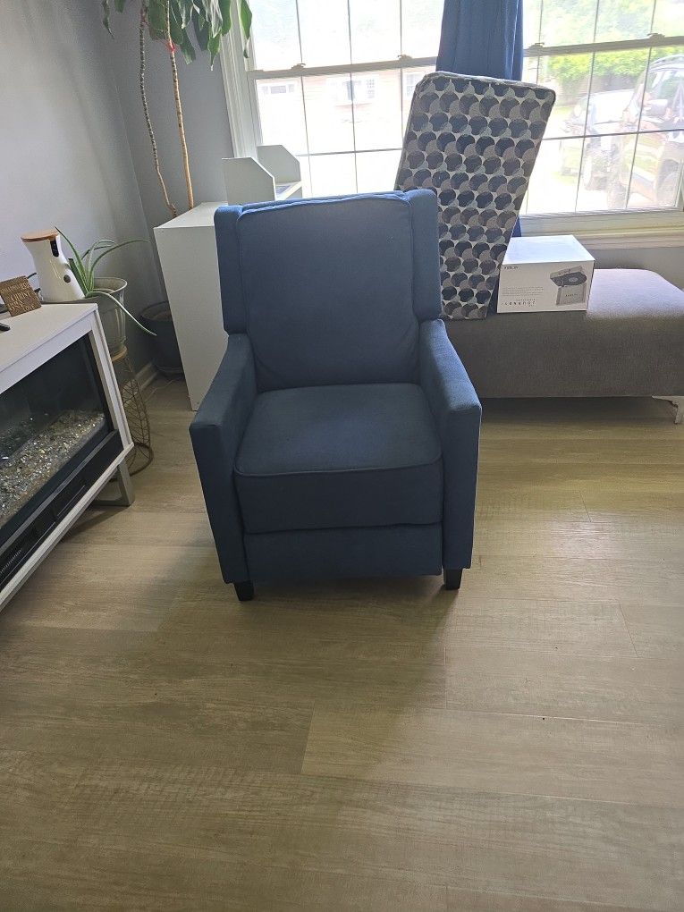 Comfy Recliner Chair