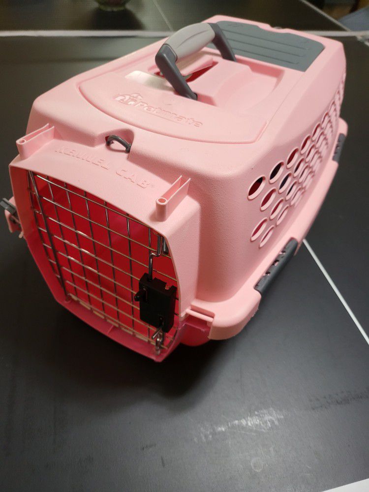 Hard Shell Pet Carrier Dog Or Cat Up To 10 Lbs