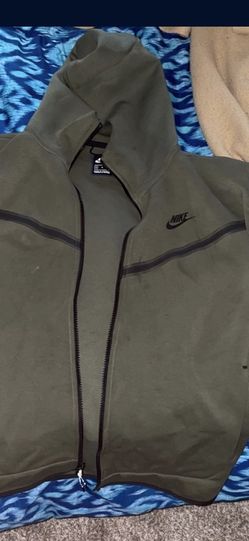 Nike Tech Size M